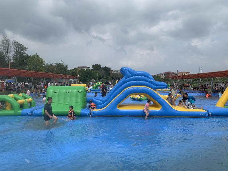 inflatable water park for garden