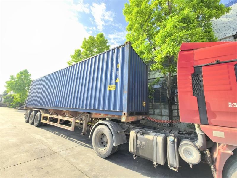 Company meticulous services ensure smooth shipment of childrens inflatable bouncy castle to the middle east