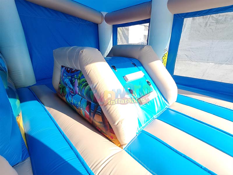 indoor blow up bounce house