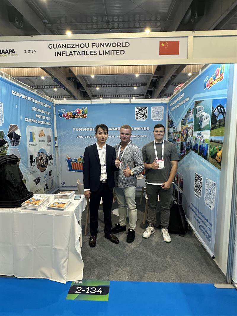 large inflatable bounce house