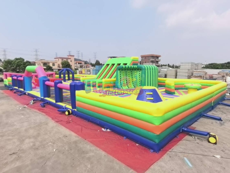 OEM/ODM Giant Adult Inflatable Playground Amusement Park